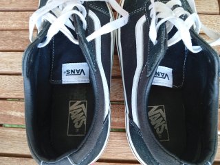 Zapatillas Vans Negras y Blancas