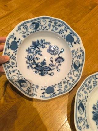 Juego de 2 Platos Cerámica Azul y Blanco