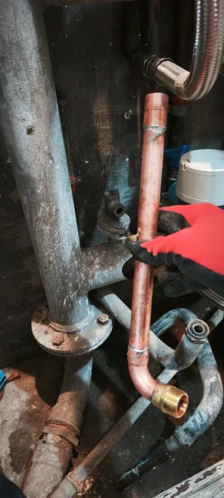 fontanero fugas de agua