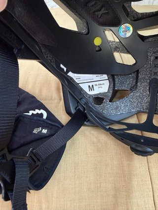 Capacete e Luvas Fox Cycling Tam M