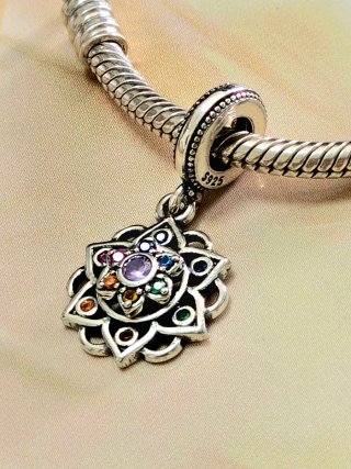 Abalorio Charm S925 Flor 7 Chakras