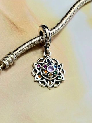 Abalorio Charm S925 Flor 7 Chakras