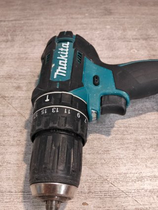Makita Taladro percutor 18v DHP482 madera