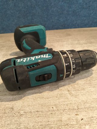 Makita Taladro percutor 18v DHP482 madera
