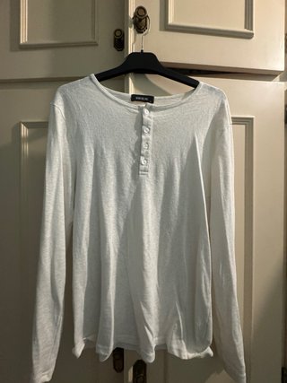 Camiseta Henley MOMO MILANO gris y blanca