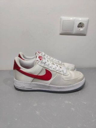 Nike Air Force 1 Blancas y Rojas 42,5