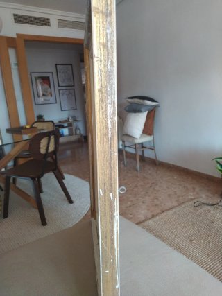Espejo de pared dorado y blanco