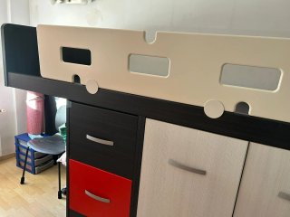 Cama litera con armario y cajonera