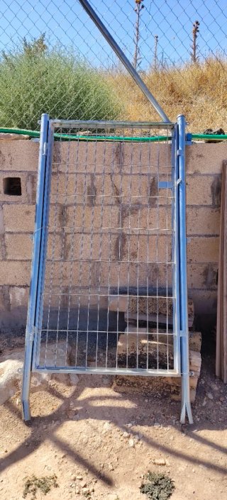 Puerta valla metálica 0.80x1.50m