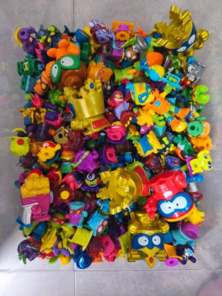 Lote Superzings + de 100 figuras