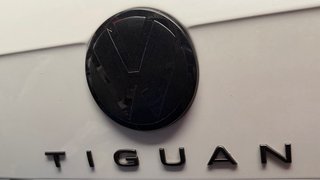 Letras TIGUAN negro brillo