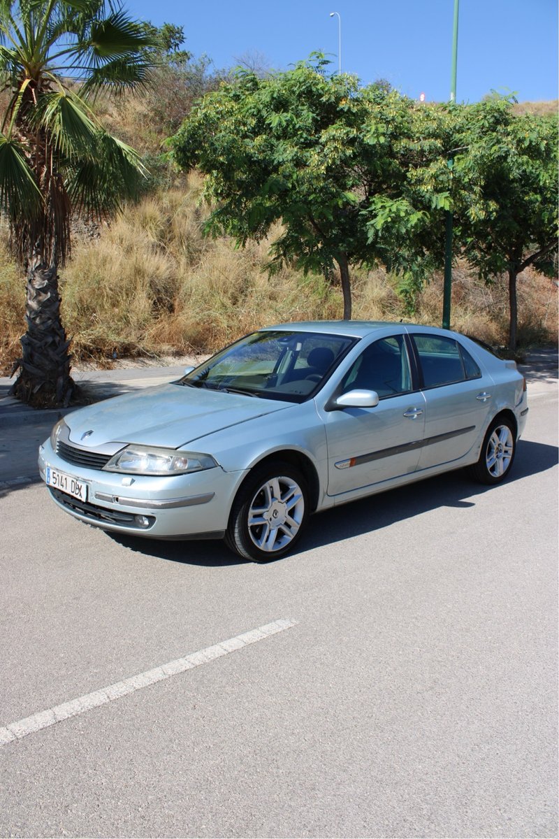Renault Laguna II 2.2 DCi 150CV 2004 - foto 1