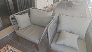 Conjunto sofá y sillas exterior madera