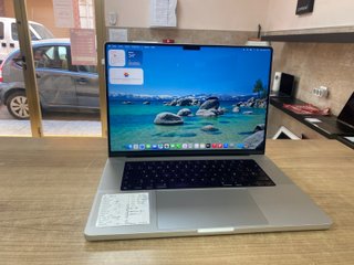 MacBook Pro 16'' 2021 Apple M1 Max 32-Core GPU 64GB RAM SSD 4TB