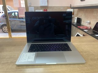 MacBook Pro 16'' 2021 Apple M1 Max 32-Core GPU 64GB RAM SSD 4TB