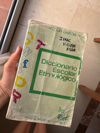 Diccionario escolar etimológico