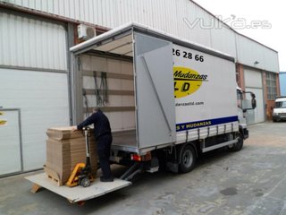 PORTES Y MUDANZAS