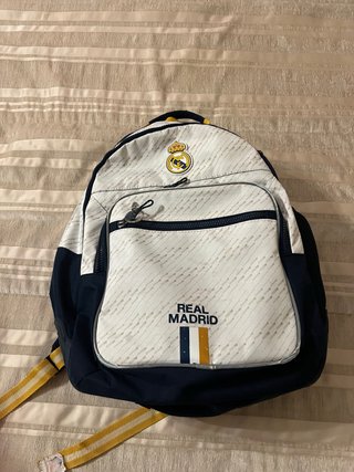 Mochila Escolar Real Madrid Azul y Blanca
