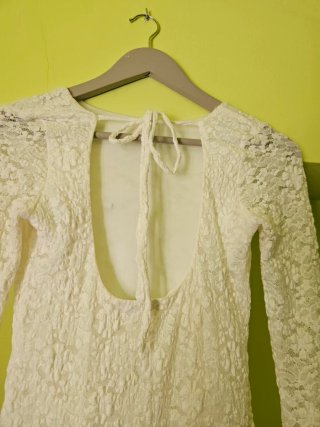 Vestido blanco encaje manga larga