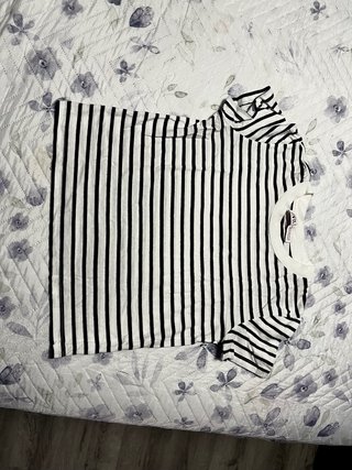 Camiseta Zara Rayas Blanco y Negro Talla XS