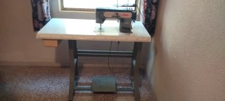 Máquina de coser eléctrica Alfa Zig-Zag + Mesa