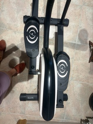 Bicicleta elíptica negra