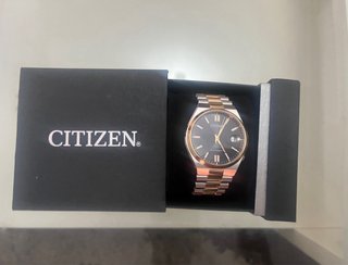 Citizen Tsuyosa 40mm Automático Oro/Plata.