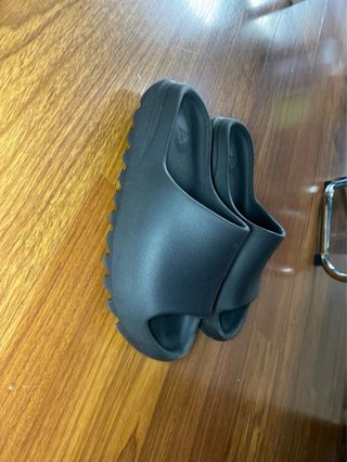 Chanclas Yeezy Adidas Negras