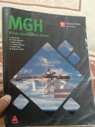 MGH, Mundu garaikidearen historia, Batxilergoa ...