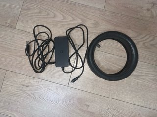 Patinete Eléctrico Xiaomi + Cargador + Rueda