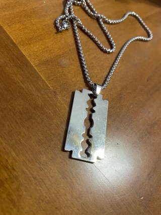 Collana Acciaio con Ciondolo Lama Rasoio