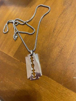 Collana Acciaio con Ciondolo Lama Rasoio
