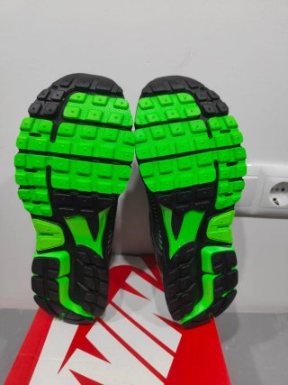 Nike Zoom Vomero 5 Talla 43