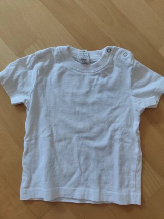 Conjunto niña: pantalón corto y 2 camisetas