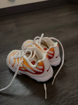 Zapatillas niño Nike Talla 25 un solo uso