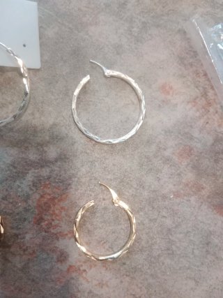 Pendientes facetados dorados y plateados 10 pares