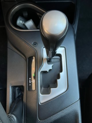 TOYOTA Rav4 2.5l hybrid 4WD Feel