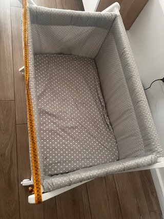 Minicuna bebé gris/beige con estampado