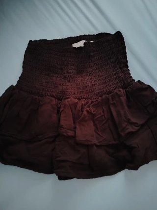 Falda marrón Zara con elástica volantes talla úni