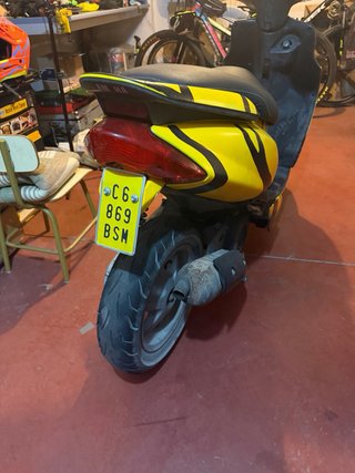 Yamaha Jog R especial Tn