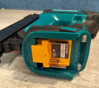 Clavadora 18V LXT 1,2mm DFN350 Makita