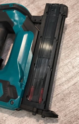 Clavadora 18V LXT 1,2mm DFN350 Makita