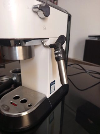 Cafetera DeLonghi Dedica Blanca