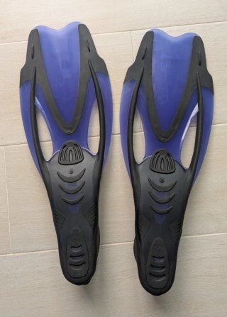 Aletas de snorkel azules