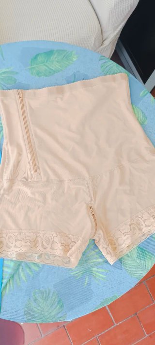 Faja Moldeadora Reductora Glúteos Beige 6XL