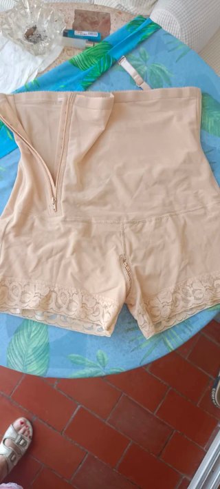 Faja Moldeadora Reductora Glúteos Beige 6XL