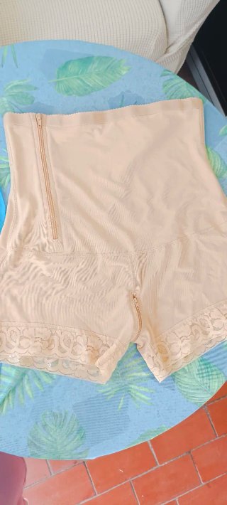 Faja Moldeadora Reductora Glúteos Beige 6XL