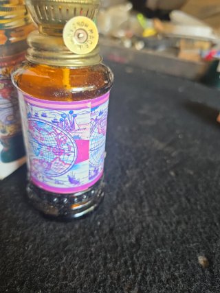 Lámpara de petróleo de cristal y metal