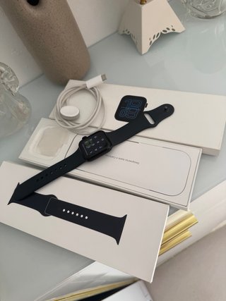 Apple Watch SE Negro con Correa Negra