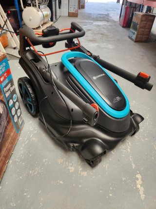 Cortacésped Gardena PowerMax Duo 46/36V